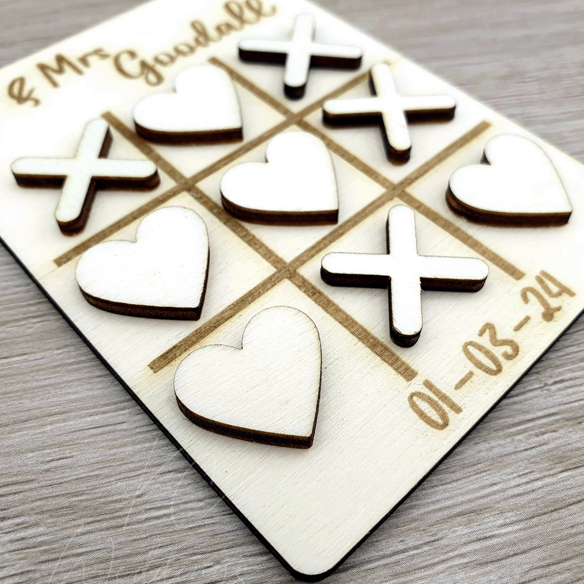 Rustic Noughts and Crosses favour - Poplar wood