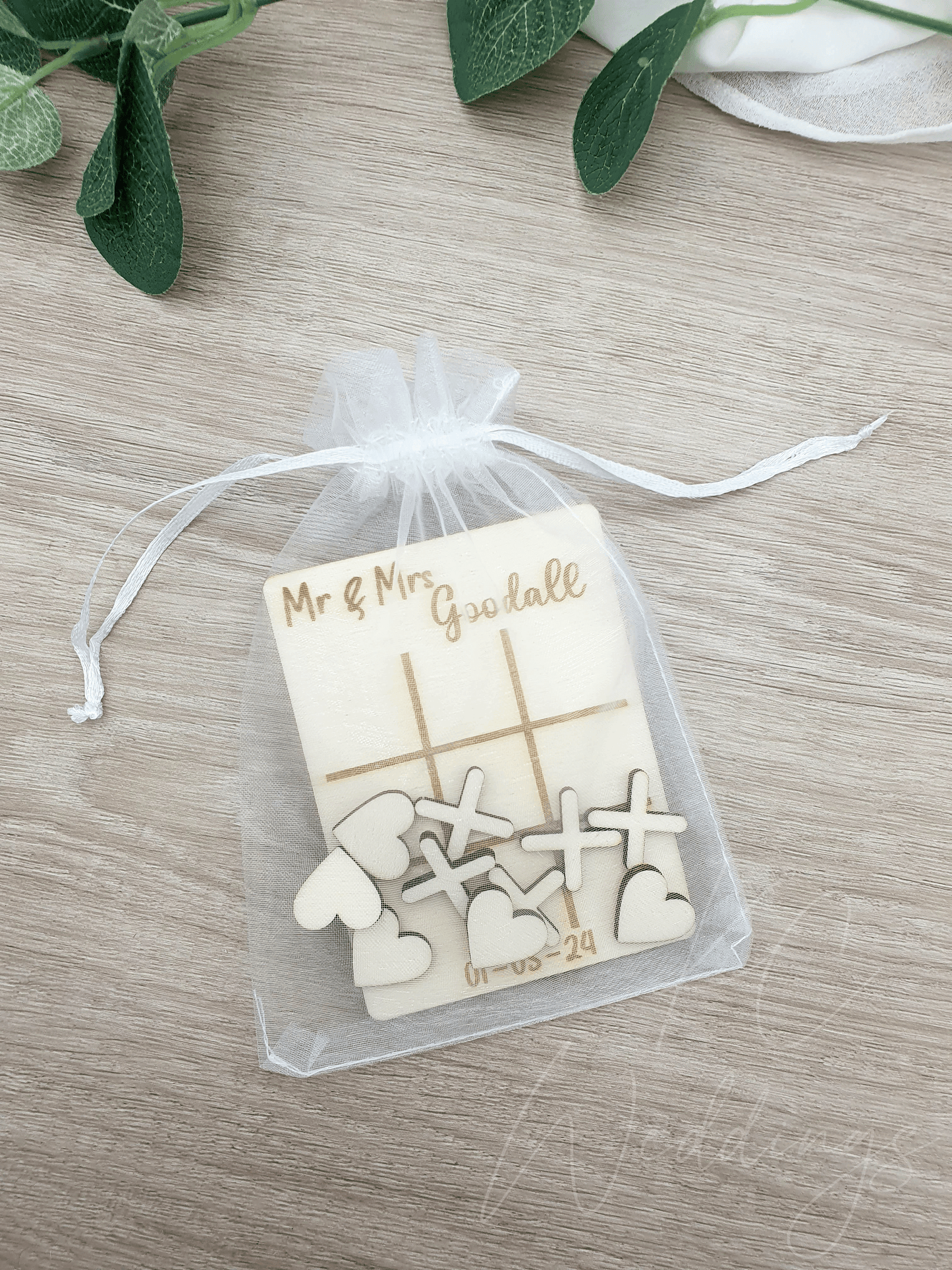 Wedding table game in white organza bag - Poplar wood