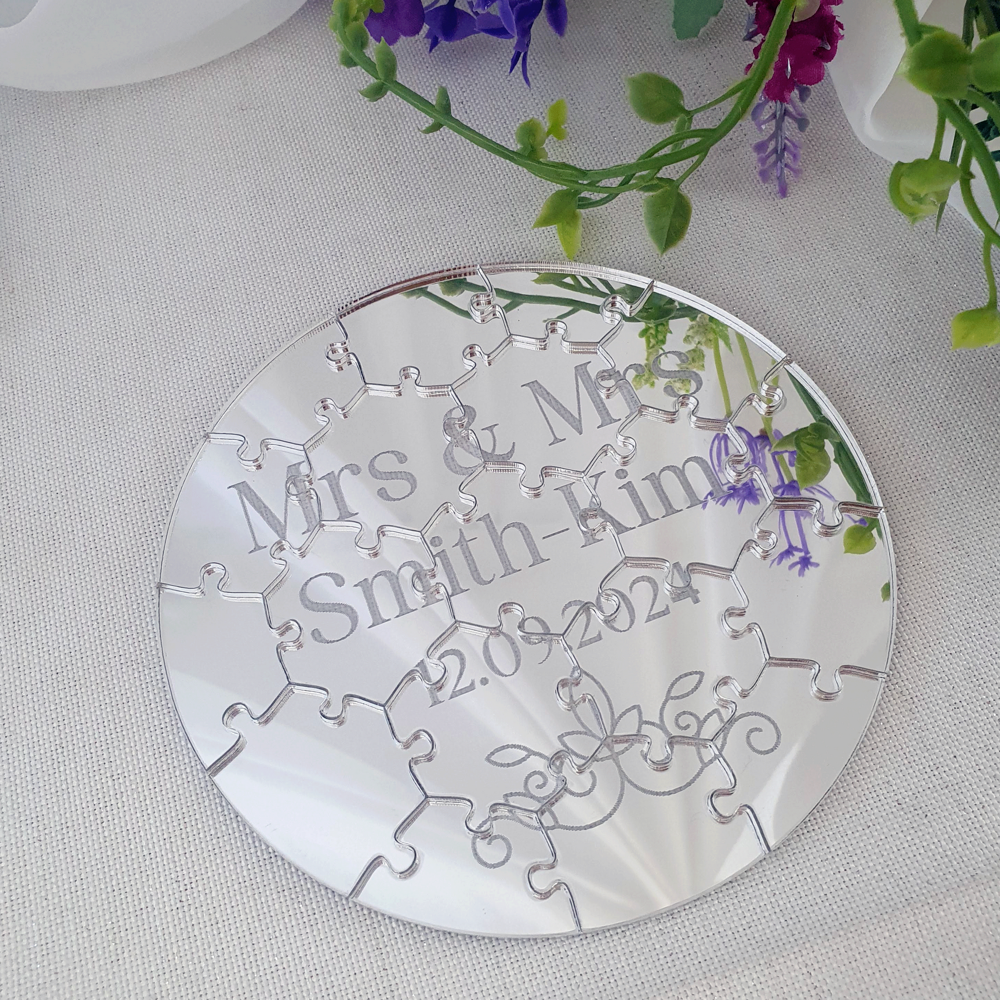 Unique jigsaw puzzle with mirror effect - Customisable wedding keepsake